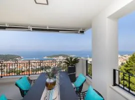 New -150m2 Penthouse With Shared Pool - Villa Smaragd
