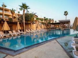 O Beach Hotel & Resort，位于索瓦马Dead Sea Panoramic Complex & Museum附近的酒店