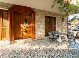-VİLLA Vildan- 12 KİŞİLİK ÖZEL HAVUZLU 6 ODALI VİLLA，位于凯麦尔的酒店