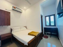 SRI BALAJI LODGING，位于蒂鲁琴杜尔的酒店
