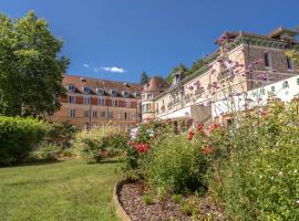 Le Grand Hôtel, The Originals Relais，位于Évaux-les-Bains的酒店