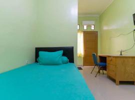 Kostawira Syariah Bintaro Mitra RedDoorz，位于Mencil的酒店