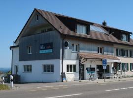 MBar，位于Altnau的豪华帐篷营地