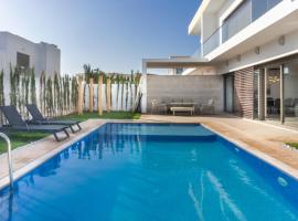 Salam Taghazout - luxury villa - Pool - 8 Px，位于塔哈佐特的酒店