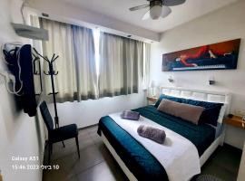Sea View Suites - דירות נופש עם מקלט，位于凯撒利亚的酒店