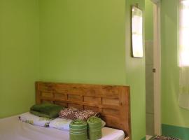 BARRIL GREEN HOMESTAY，位于Batuan的酒店