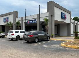 Studio 6 Nacogdoches TX SFA University，位于纳科多奇斯的酒店