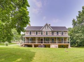 Large Historic Home in Pennsylvania Dutch Country!
