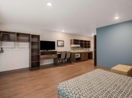 WoodSpring Suites Bellflower - Los Angeles，位于贝尔弗劳尔的酒店
