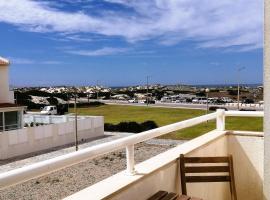 Nalu House Baleal - by the beach，位于费雷尔的公寓