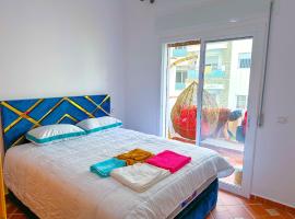 Residence Al Kasaba - Spacious apartment with swimming pool and direct access to sea，位于拉乌的家庭/亲子酒店