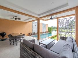 Sevens Paradise Pool Villa - Koh Chang，位于象岛的高尔夫酒店