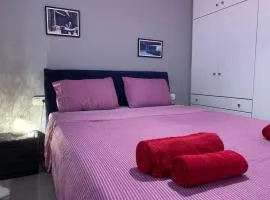 Studio 86 modern n cozy aprt close to the old town