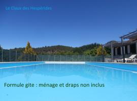 Le Claux des Hespérides，位于普罗旺斯地区阿莱马尼的家庭/亲子酒店