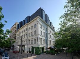 Verno House，位于布达佩斯科苏特广场地铁站附近的酒店