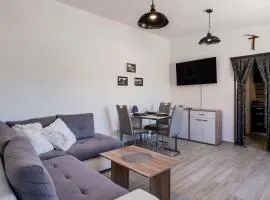 Apartman Tonči Bruno - obnovljen 2026 sa novim dvorištem