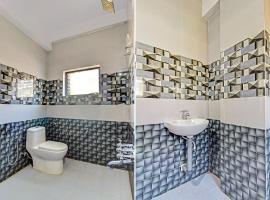 SPOT ON Advaitha Boarding And Lodging，位于Jadkal的酒店