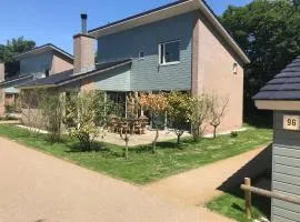Haags Duinhuis - familyfriendly holidayhome with sauna