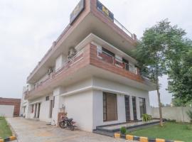 OYO Castle Mohali，位于克勒尔的酒店