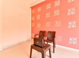 SPOT ON Shree Jagdmba Palace，位于Srīnagar的酒店