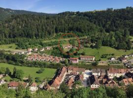 Centre de vacances NatUrsanne，位于圣于尔萨讷的酒店