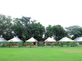 Agra Camps and Resort，位于阿格拉的豪华帐篷