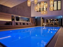 Landhotel Rittmeister & Kräuter-SPA Adults Only，位于罗斯托克的带泳池的酒店