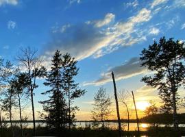 Refuge Bay's Ignis Dome - Luxury Off Grid Escape，位于Cherhill的豪华帐篷营地