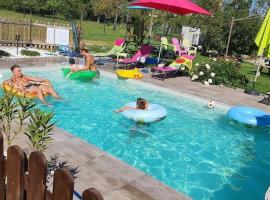 Maison Chez Mariebel - 20 pers avec piscine jacuzzi sauna，位于Ottonville et Ricrange的酒店
