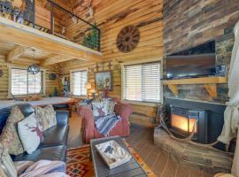Remote Mountain Vacation Rental in Wyoming Range!，位于Kemmerer的酒店