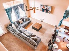 Falcon Retreat! Pet Friendly King Beds，位于Peyton的酒店