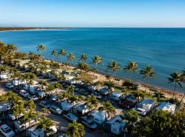 NRMA Bowen Beachfront Holiday Park，位于鲍恩的度假园