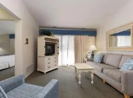 Stunning Condo with Beach Access The Shores 5719