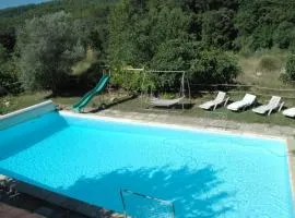 Maison d'hôtes éco-responsable avec piscine 6X12m LIRE L'ANNONCE VOTRE HÔTE SVP