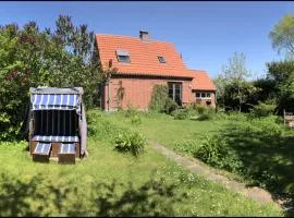 NEU! Ferienhaus mit Naturgarten