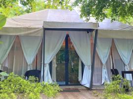 Playa La Caleta Bataan，位于Bataan的度假村