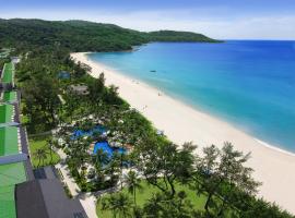 Katathani Phuket Beach Resort - SHA Extra Plus，位于卡塔海滩的浪漫度假酒店