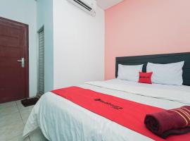 RedDoorz Syariah at MN One Cempaka Putih，位于雅加达Cempaka Putih的酒店