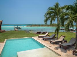 Hotel CasaBakal - A pie de Laguna - Bacalar，位于巴卡拉尔的酒店