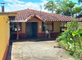 Finca Campestre Villa Carilina，位于库里蒂的酒店