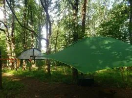 D'En Haut tentes suspendues
