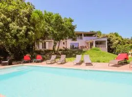 Awesome Home In Suze-la-rousse With Wifi, Private Swimming Pool And 5 Bedrooms