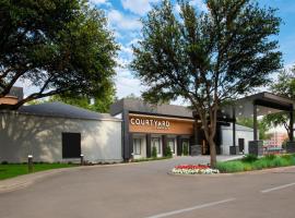 Courtyard by Marriott Dallas Plano Parkway at Preston Road，位于普莱诺的酒店