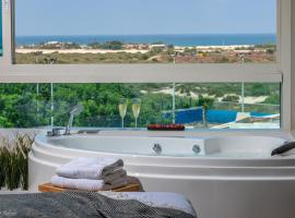 Mina's luxury suite - panoramic sea view- קיסריה，位于凯撒利亚的公寓式酒店