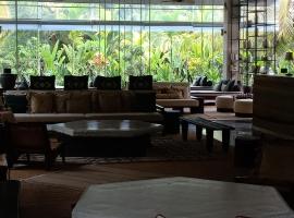 Soul Nest-Pyramid Valley International Bengaluru，位于班加罗尔的酒店