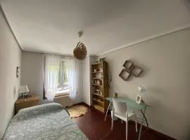 Habitación privada para 2 personas a 10 min de la playa