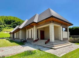 VILA VIKTORIJA，位于科拉欣的带按摩浴缸的酒店