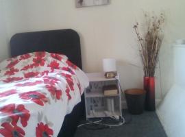 Small but bright single room not far from City Centre，位于莱斯特的酒店