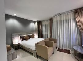 Grandblue Condominium#702 Seaview TopFloor MaePim Rayong，位于梅尔皮姆的Spa酒店
