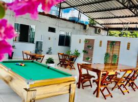 Hostel Meio do Mundo